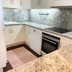 Apartament 100 M2 Penthouse On The Beach.