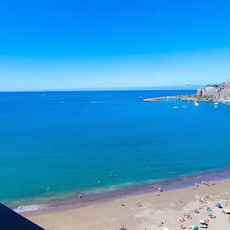 Apartman 100 M2 Penthouse On The Beach. *