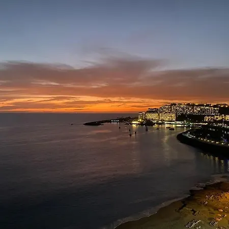 Apartment 100 M2 Penthouse On The Beach. Patalavaca