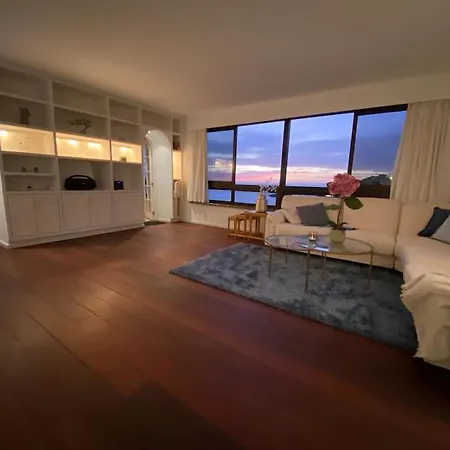 Apartment 100 M2 Penthouse On The Beach. Patalavaca