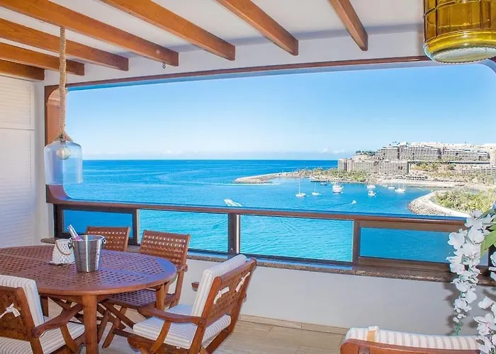 100 M2 Penthouse On The Beach. * Patalavaca