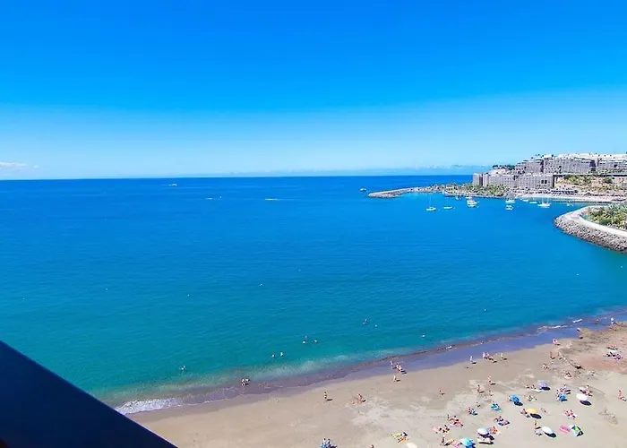 Apartman 100 M2 Penthouse On The Beach. *