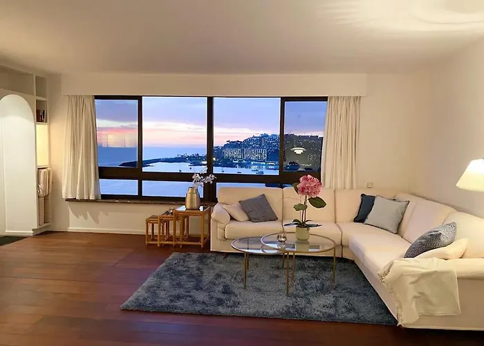100 M2 Penthouse On The Beach. Apartman *
