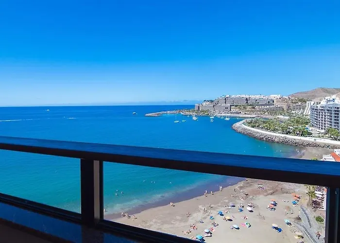 100 M2 Penthouse On The Beach. Apartman