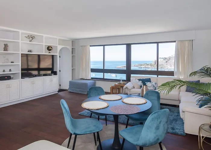 100 M2 Penthouse On The Beach. Patalavaca